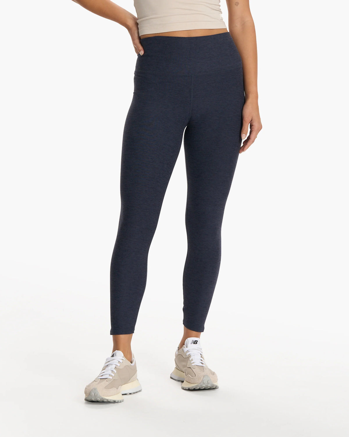 Clean Elevation Legging-Short