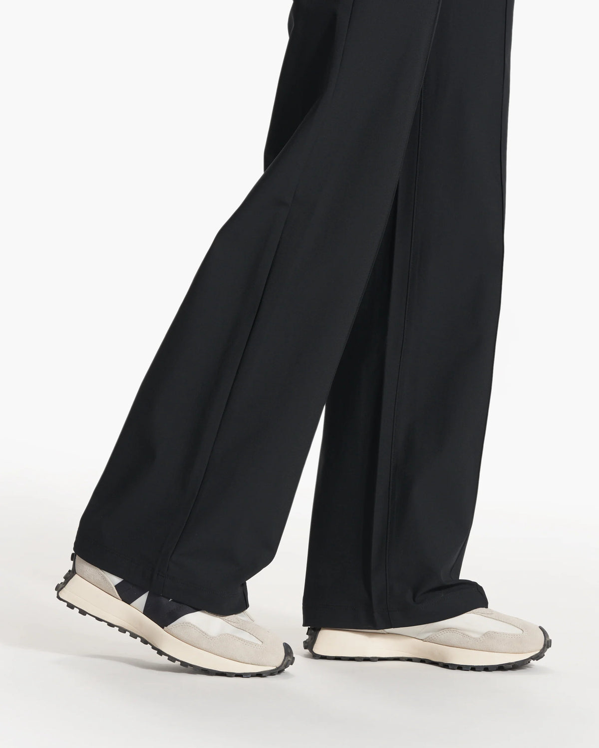 Womens Meta Wideleg