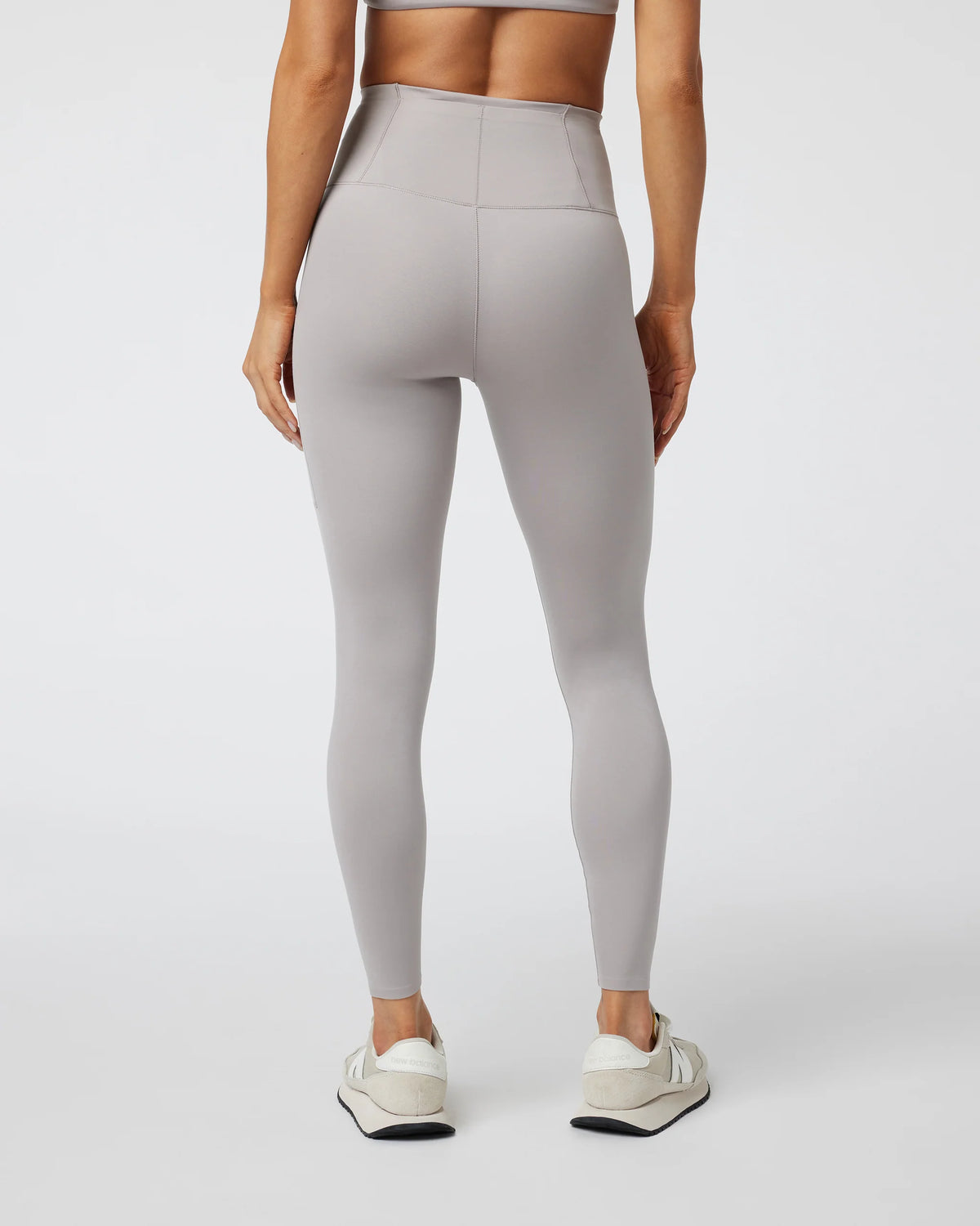 Evolve Zipped Legging