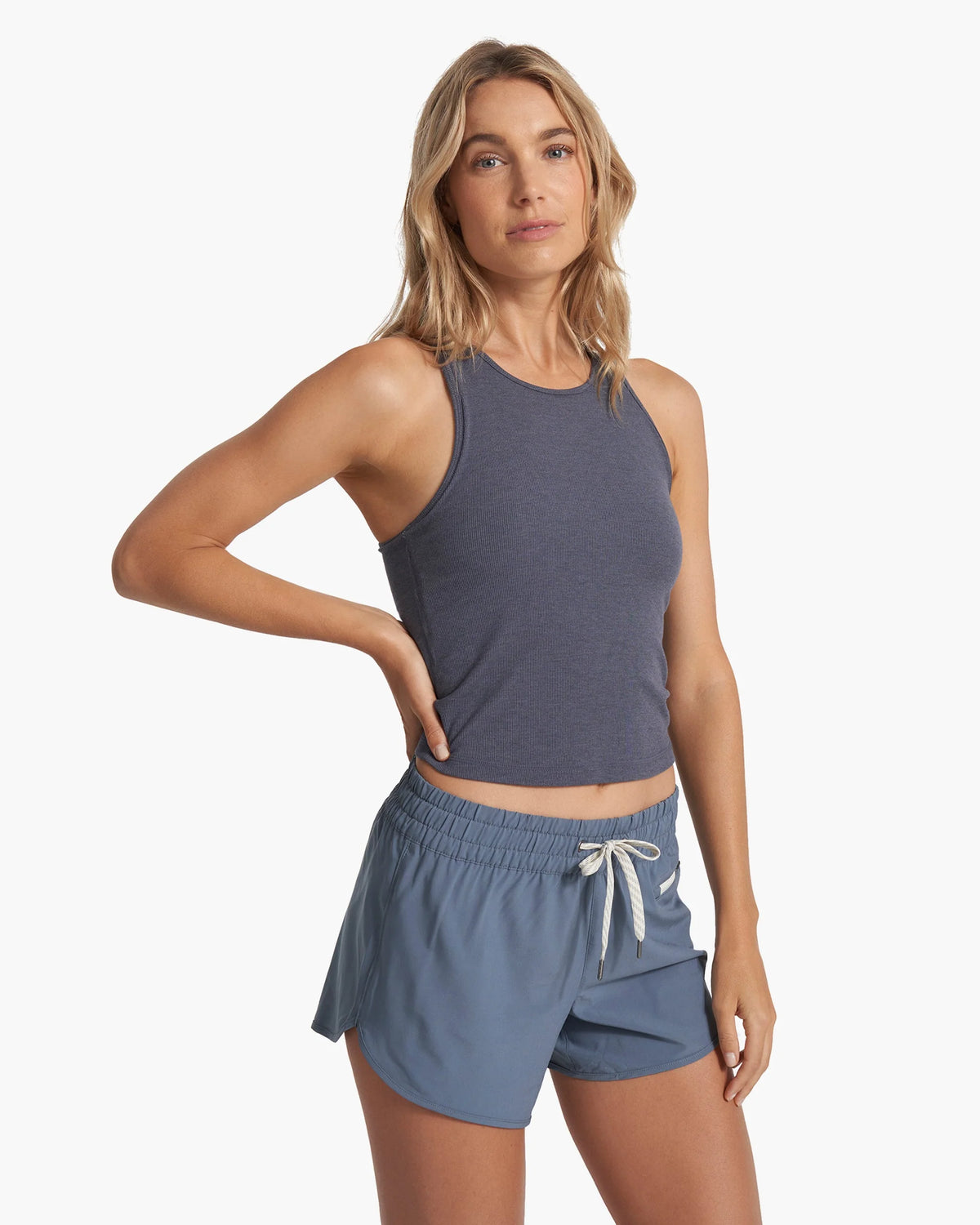 Pose Plyo Tank