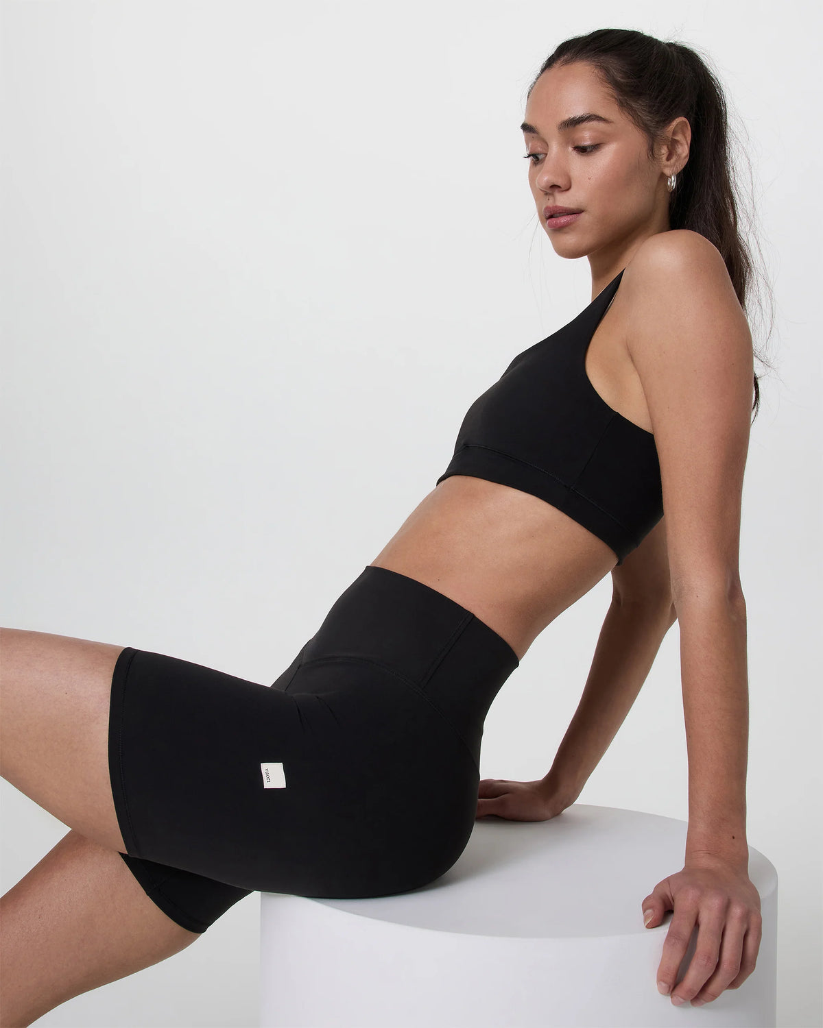 Vuori AllTheForm™ Short 6"