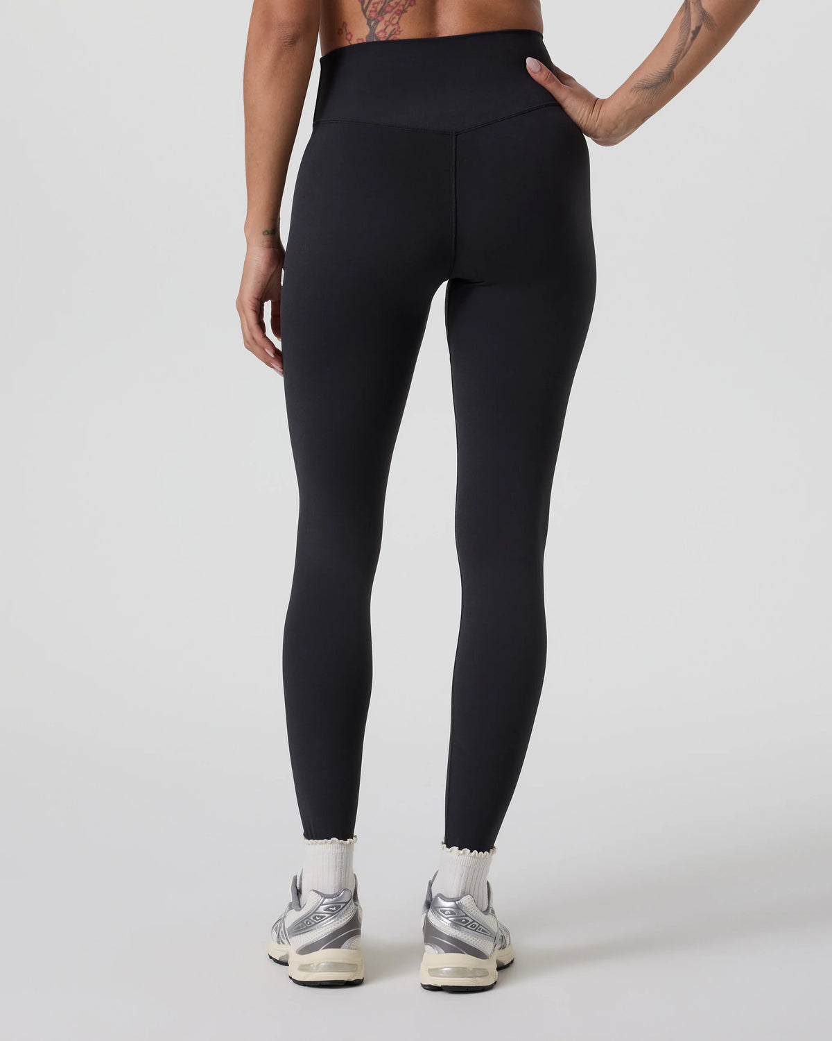 Vuori AllTheForm™ Legging- Short