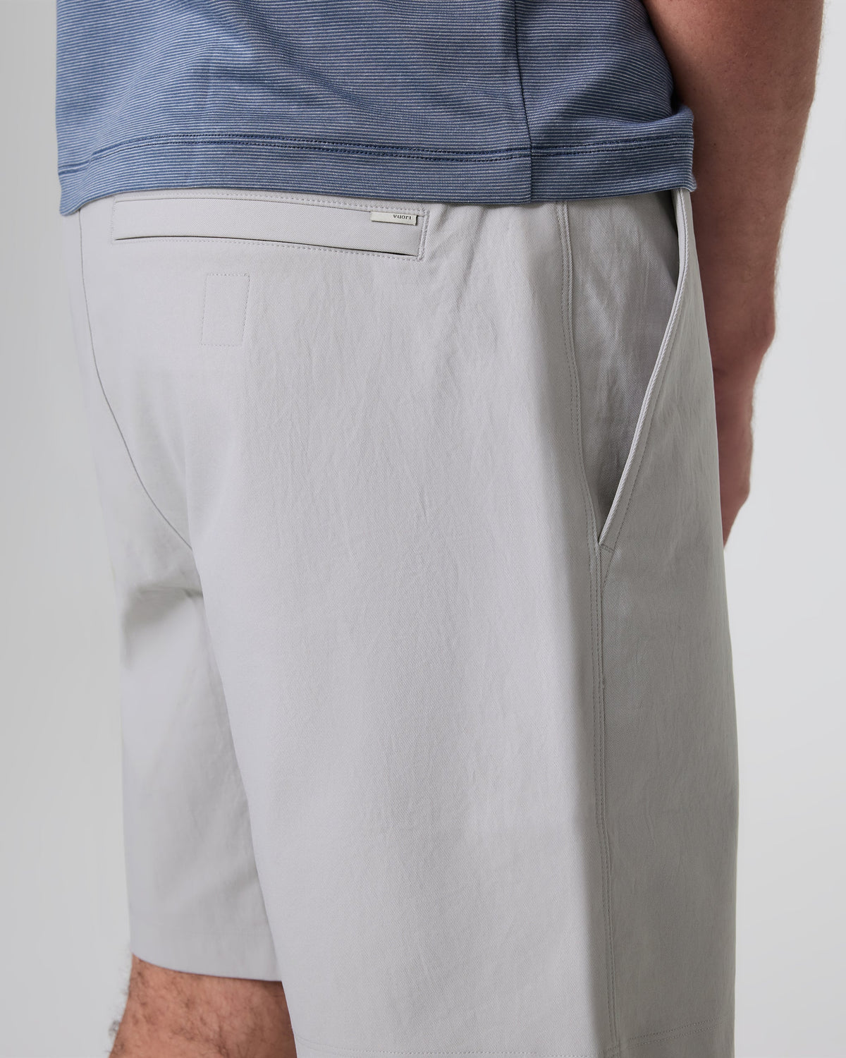 Cascade Crinkle Elastic Waist Short 8"