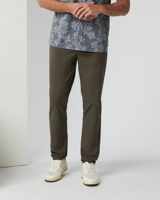 Cascade Tech Chino Pant Athletic Slim Fit 32"