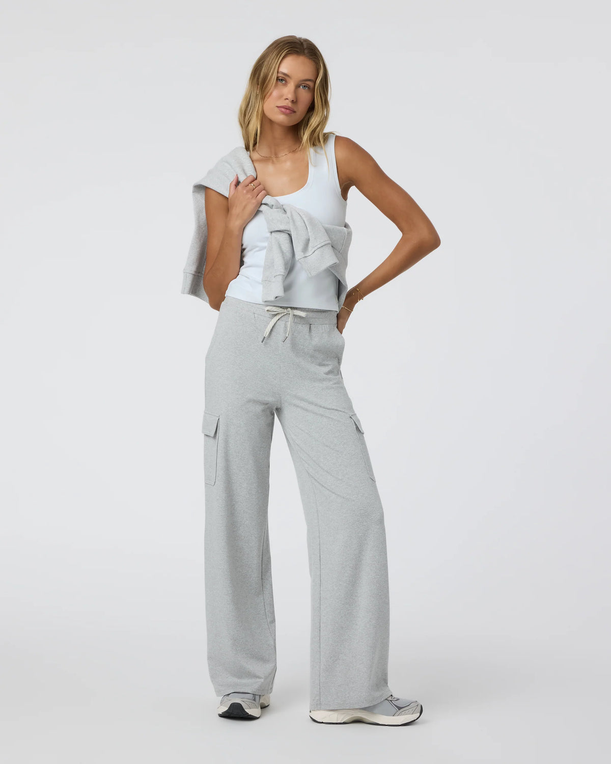 Halo Essential Scoop Tank