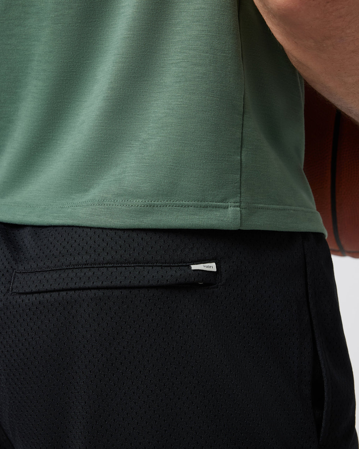 Endline Mesh Short