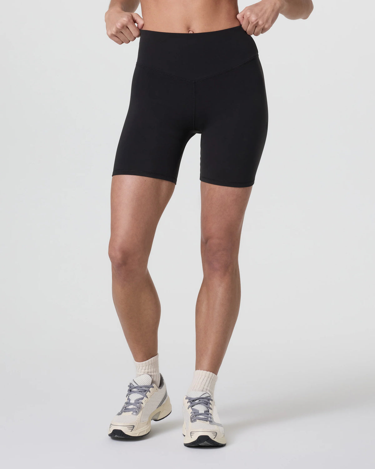 Vuori AllTheForm™ Short 6"