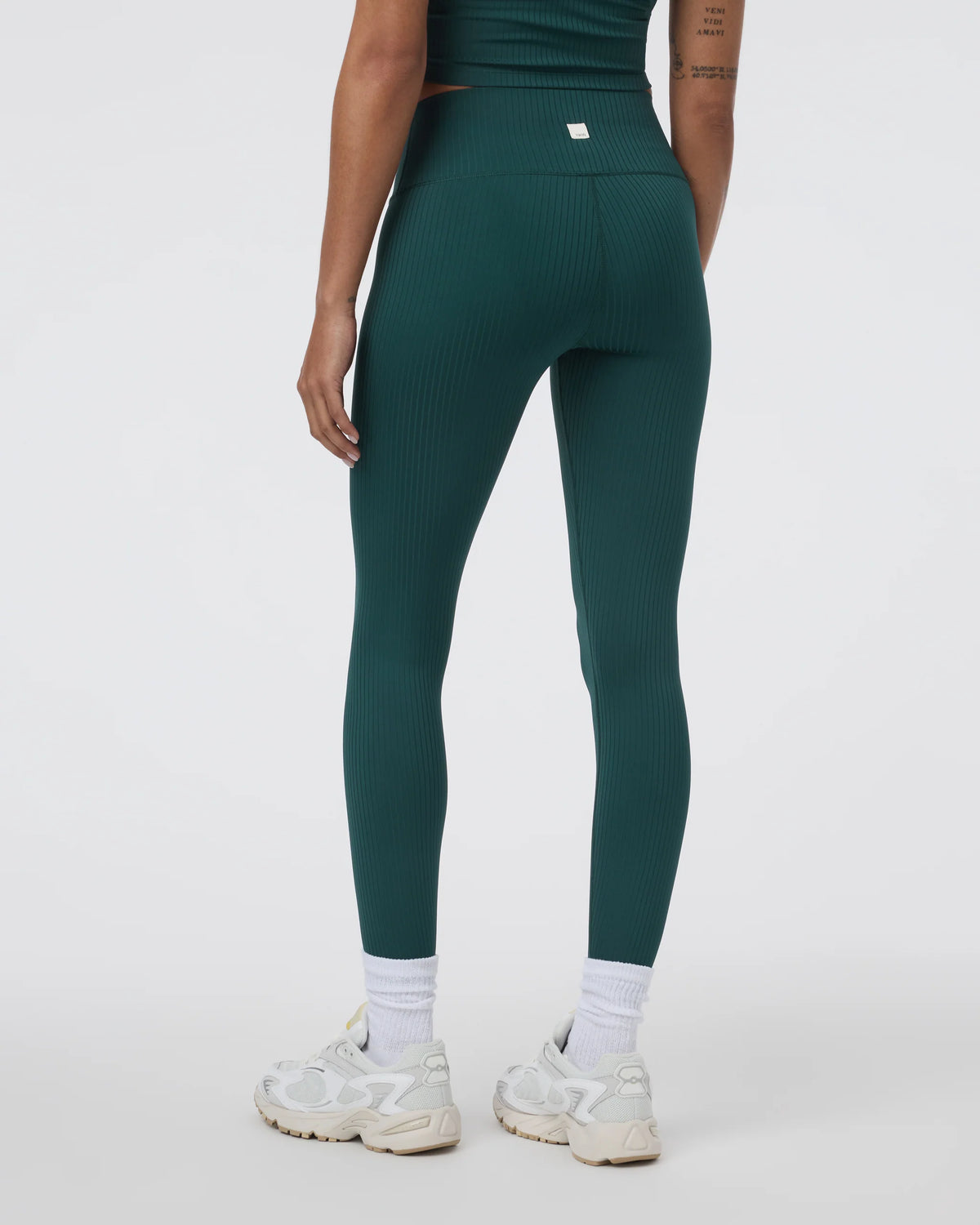 Inversion Rib Legging