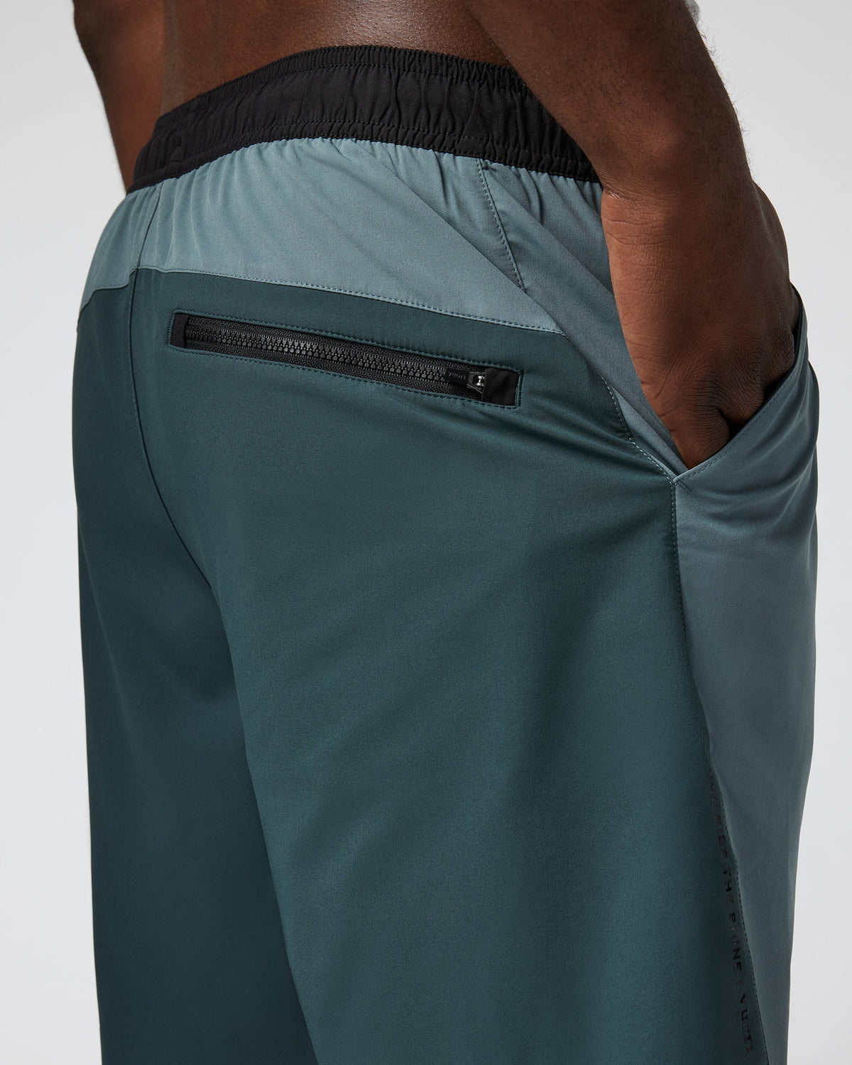 Chromatic Kore Short